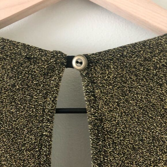 NWT Altar'd State Flare Sleeve Romper in Gold Shimmer - Size S - Picture 5 of 9